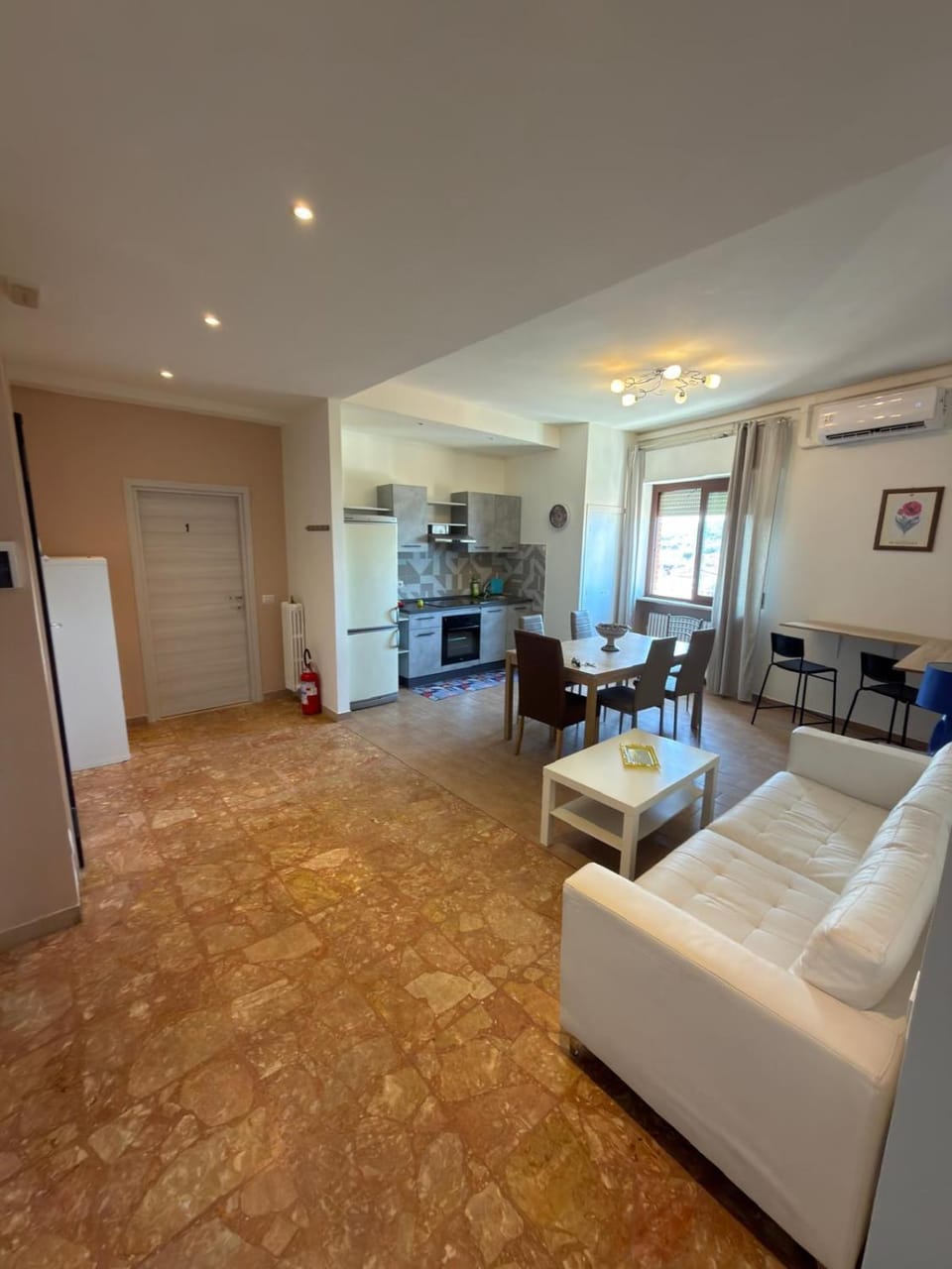 SIXTH HORIZON - Splendido Appartamento Vista Mare - 10 Ospiti Apartment in Civitanova Marche