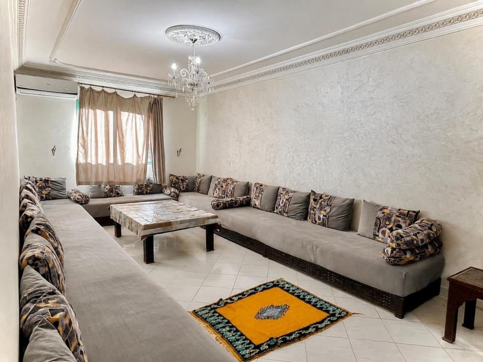 Cozy Apartment Near Majorelle Garden & Geuliz Apartment in Marrakesh