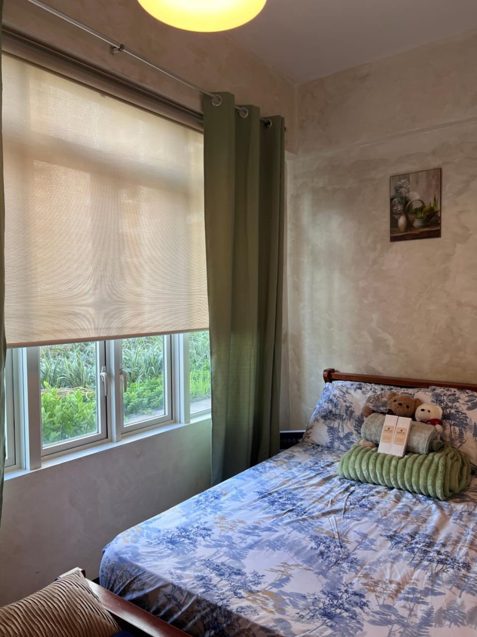 Work Stay Suite with Garden Access near Venice Grand Canal and BGC Apartment hotel in Makati