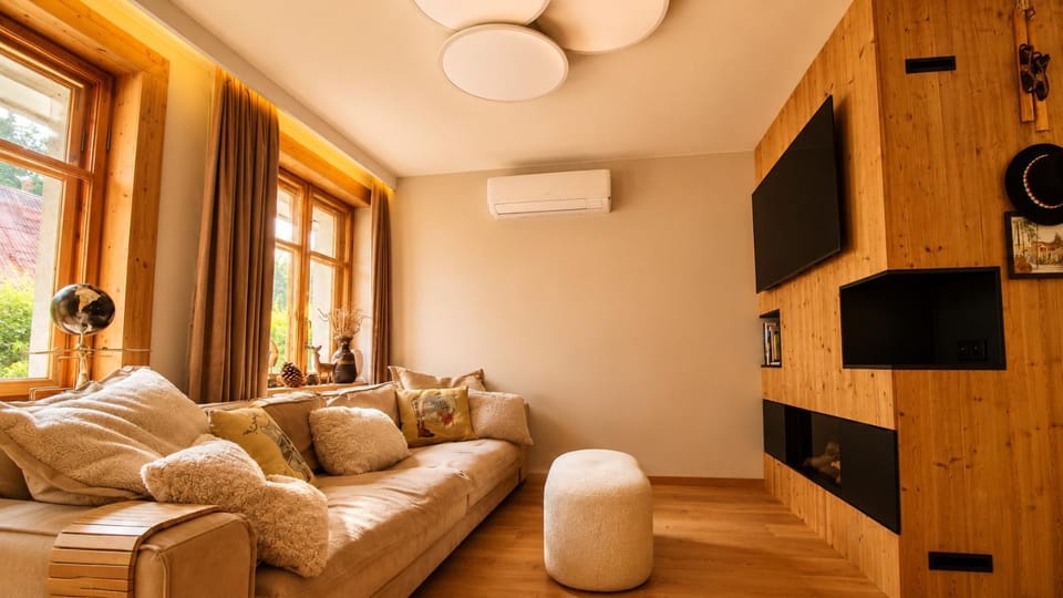 Living room, Seating area, fireplace