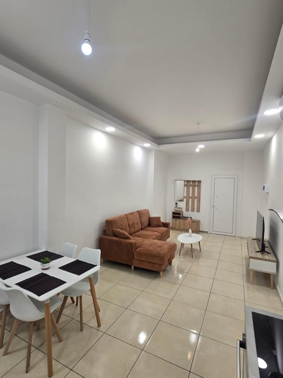 Maestro Ermou Apartment Apartment in Larnaca