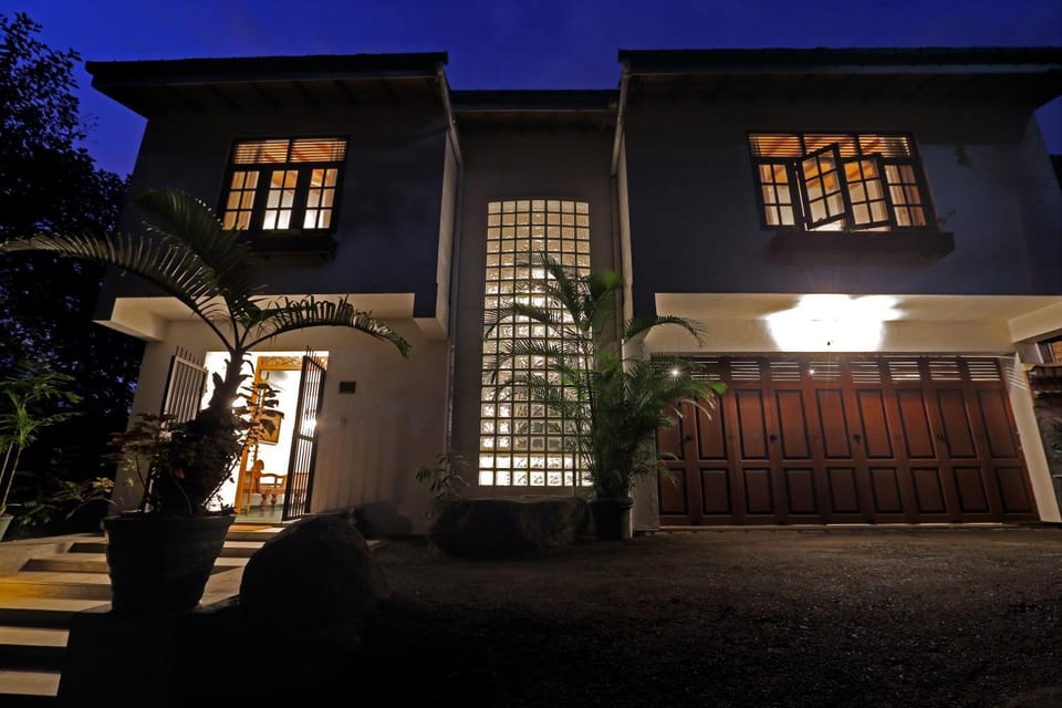 Facade/entrance, Neighbourhood, Street view