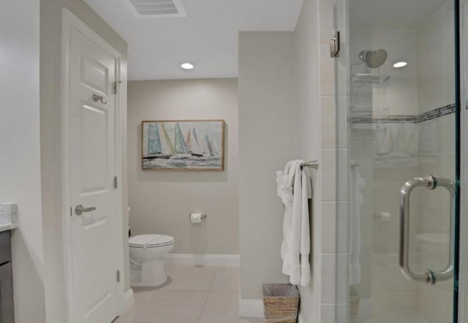 Bluewater Breeze Apartment hotel in Daytona Beach Shores