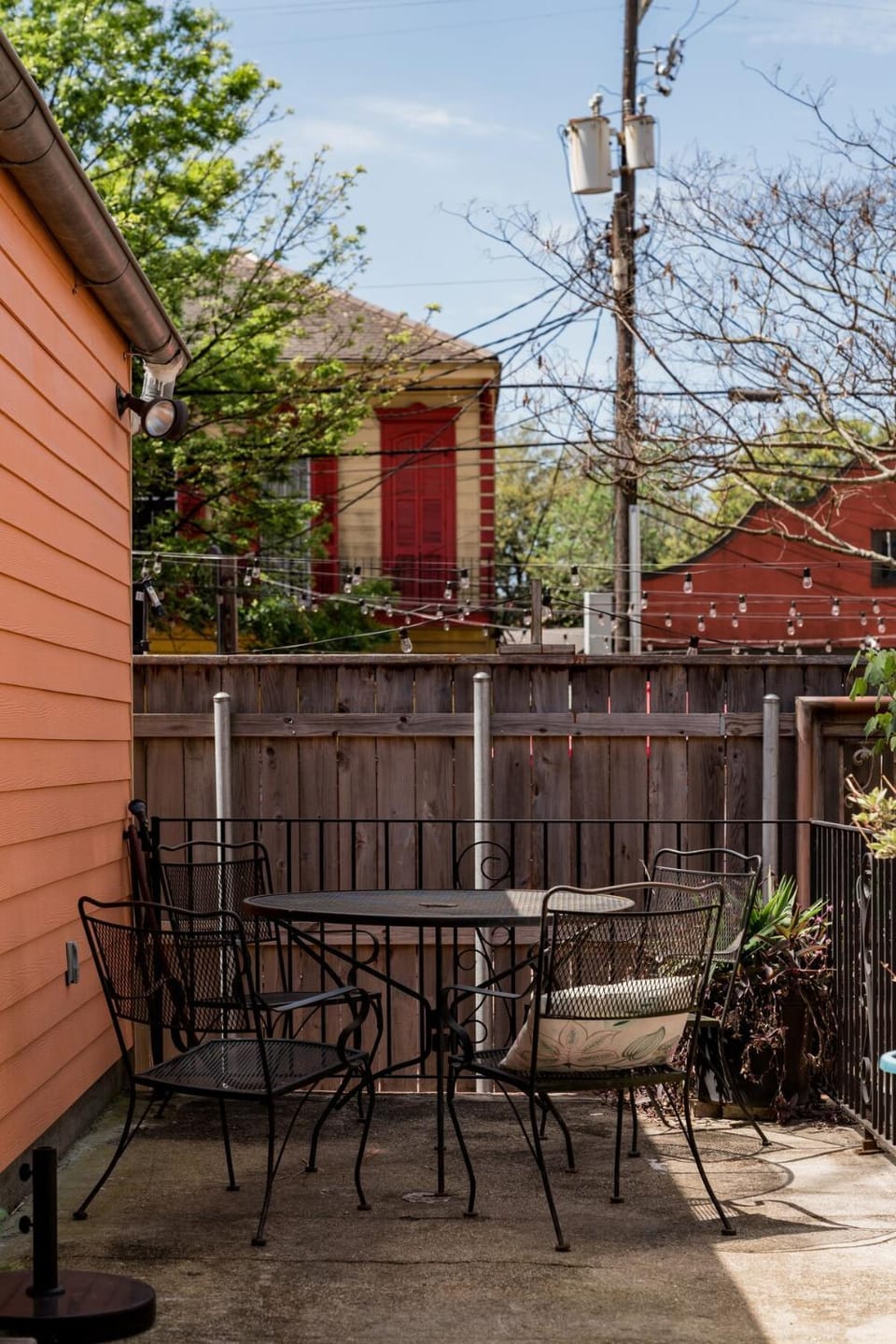 Hear Local Live Music From the Back Porch Apartment in Faubourg Marigny