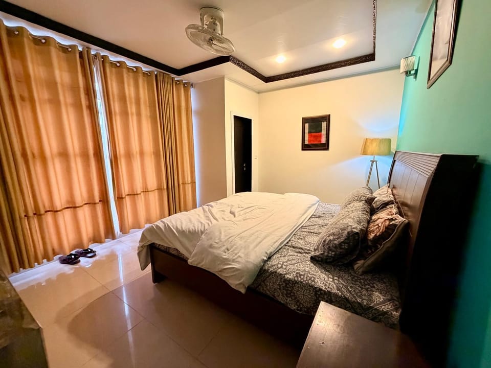 Green Oasis Apartment Opposite to Elite Hotel Apartment in Pakistan