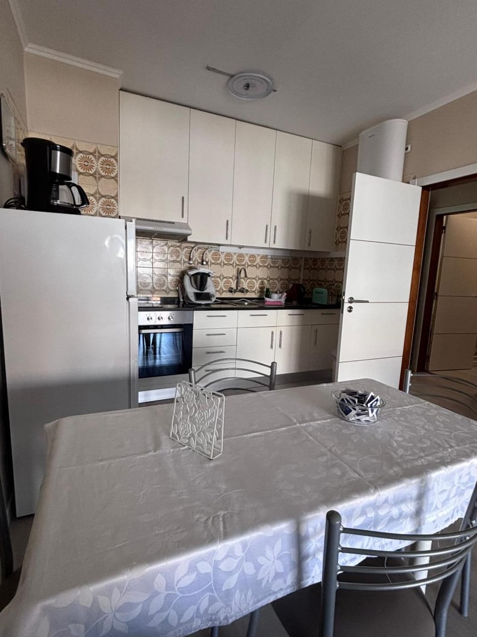 flat iron, oven, stove, toaster, kitchen