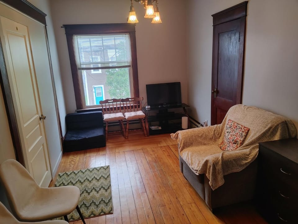 Communal lounge/ TV room, TV and multimedia