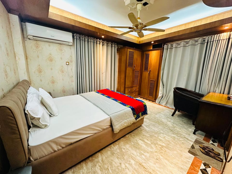 Photo of the whole room