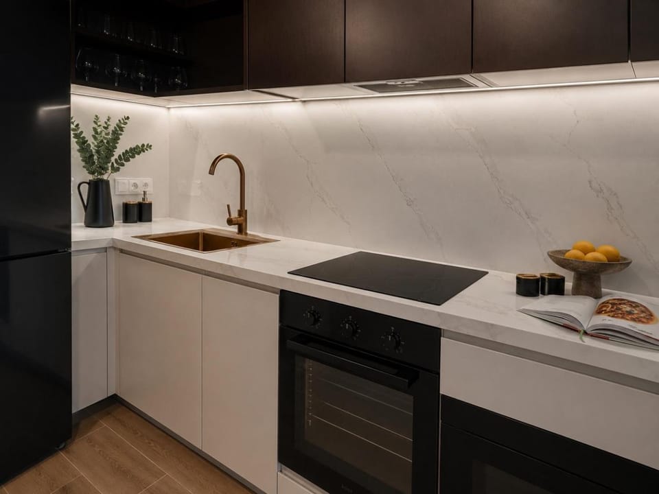 Kitchen or kitchenette, pet friendly, stove