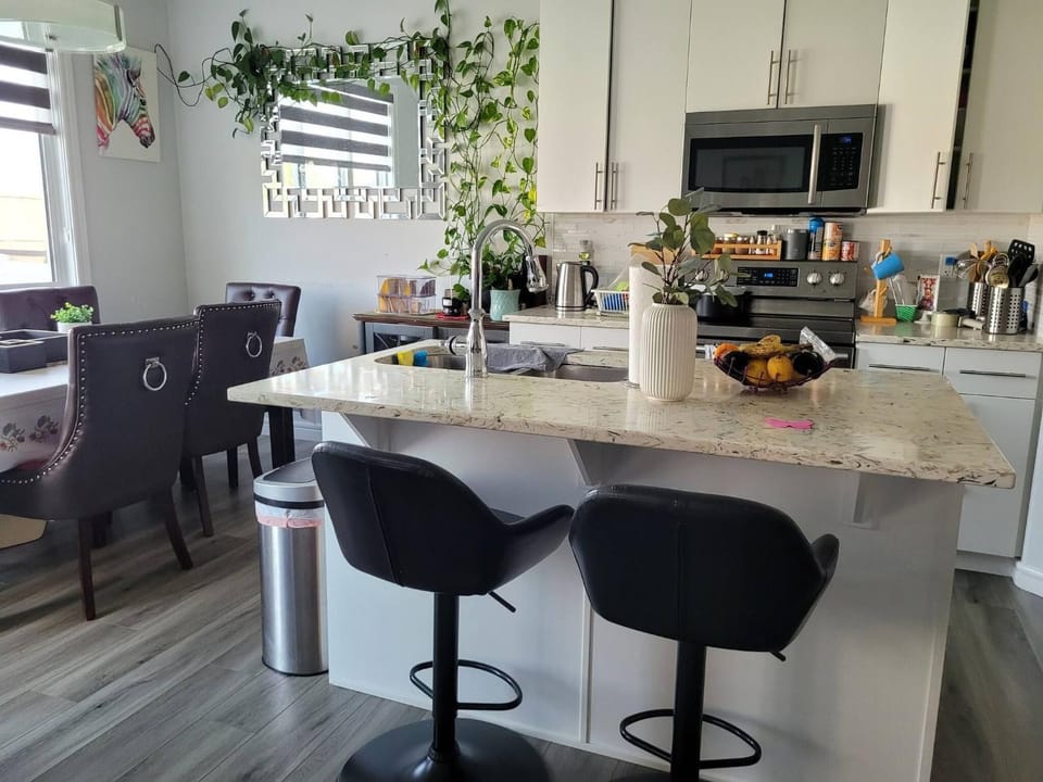 microwave, oven, kitchen