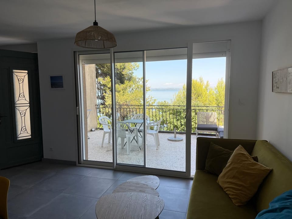 1-Bedroom Apartment with Garden, Terrace and View Apartment in Provence-Alpes-Côte d'Azur