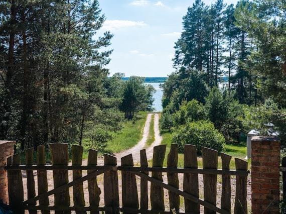 Dom pod strzechą House in Pomeranian Voivodeship