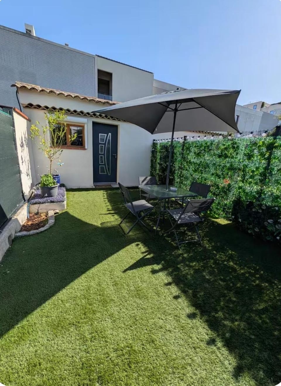 Lune de Spa Bed and Breakfast in Antibes