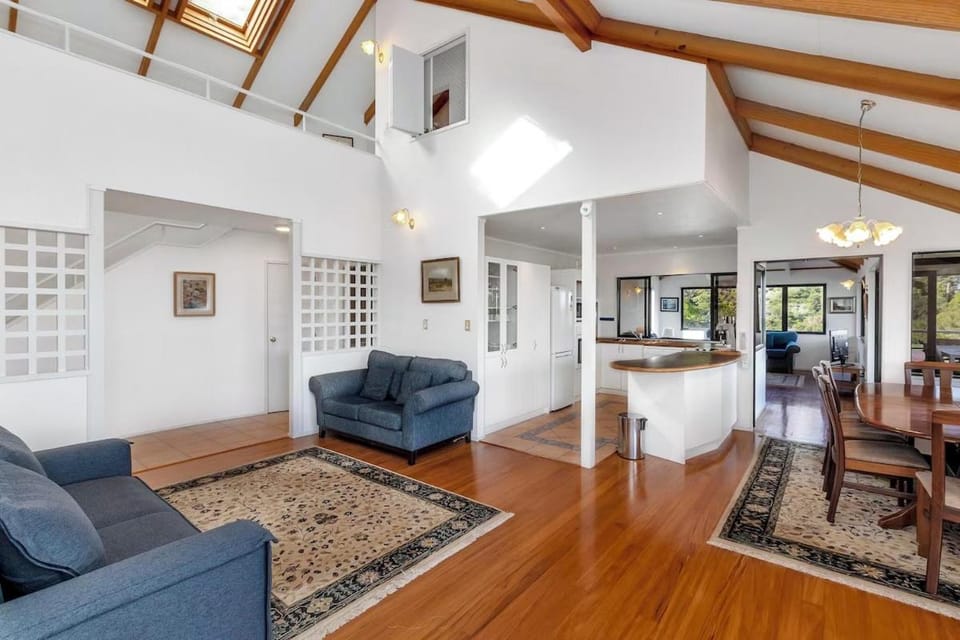 Living room, Dining area, kitchen