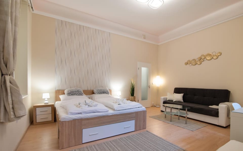 Free Parking Zichy Flat in the center Apartment in Budapest