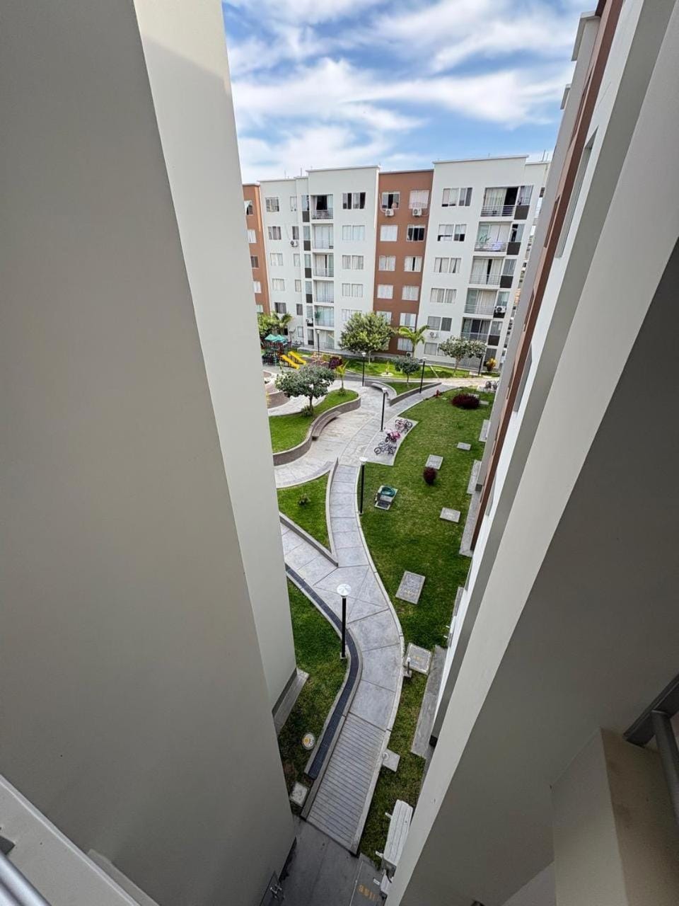 Departamento para familias en condominio residencial Apartment in Piura