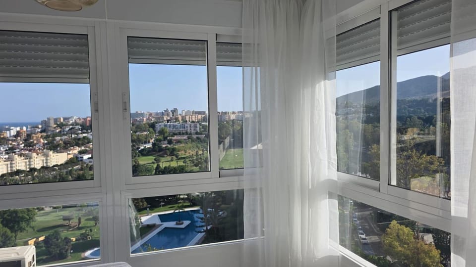 Tennis court, City view, Mountain view, Pool view, Quiet street view
