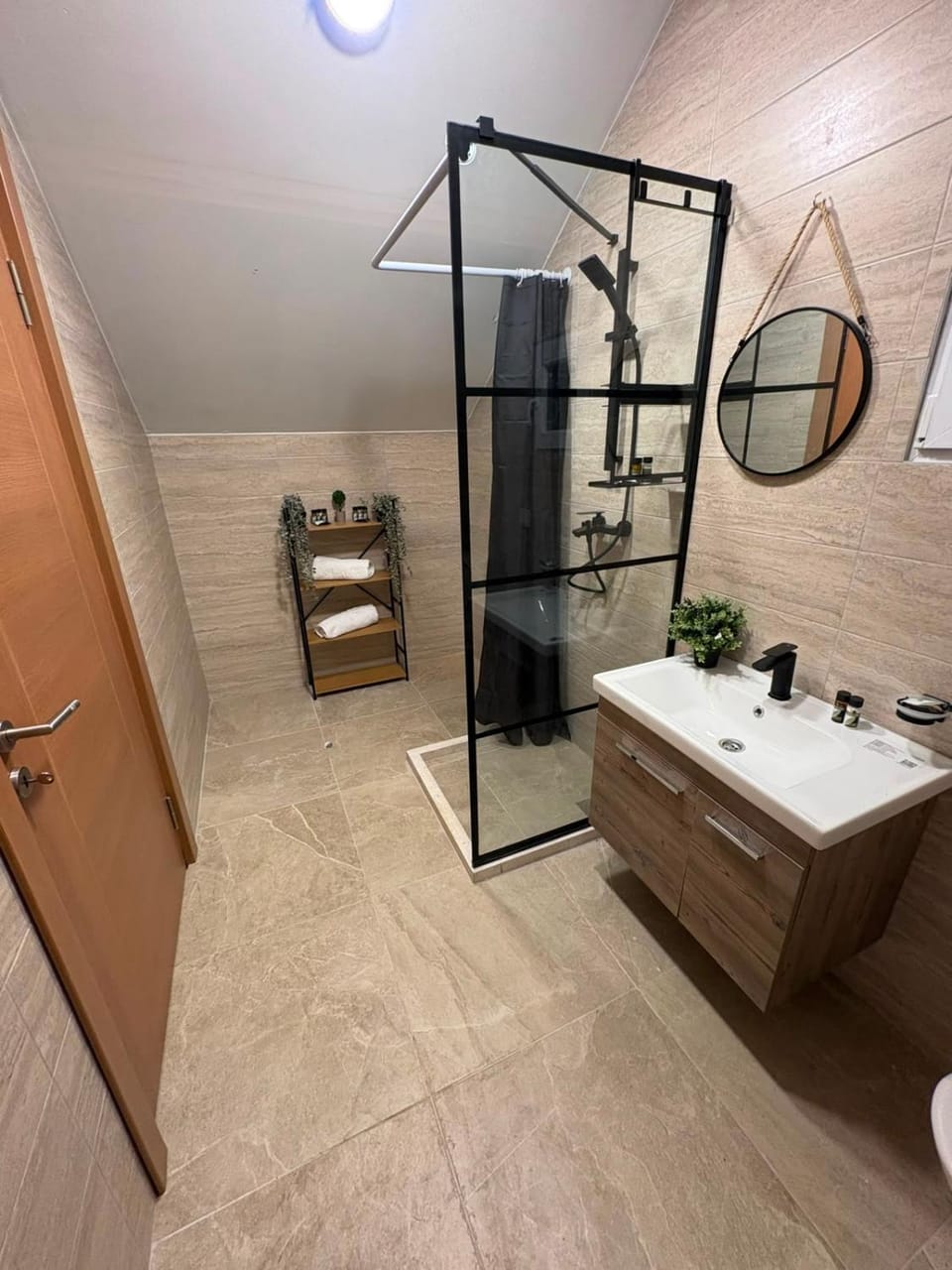 Shower, Bathroom, towels