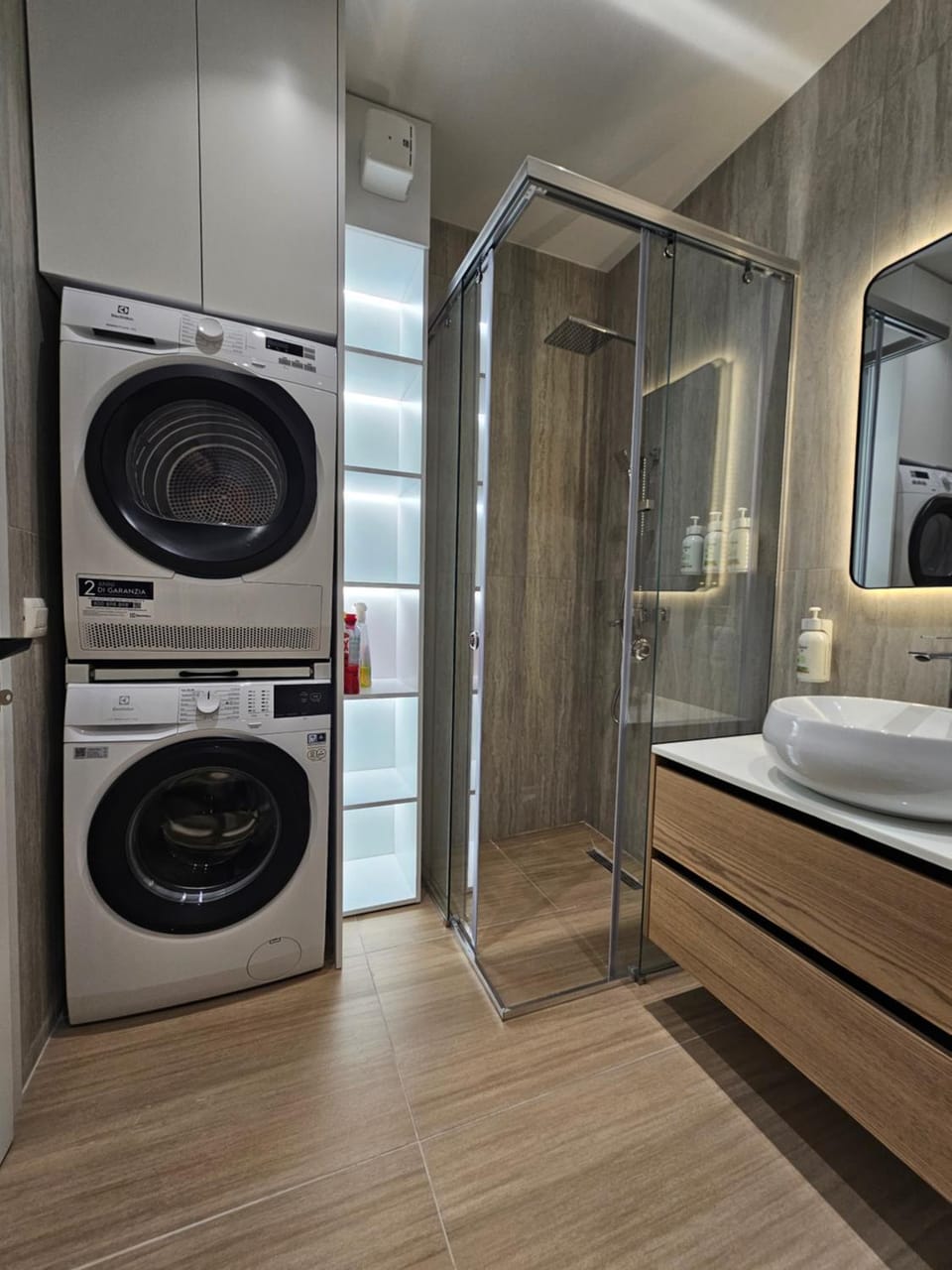 Shower, Bathroom