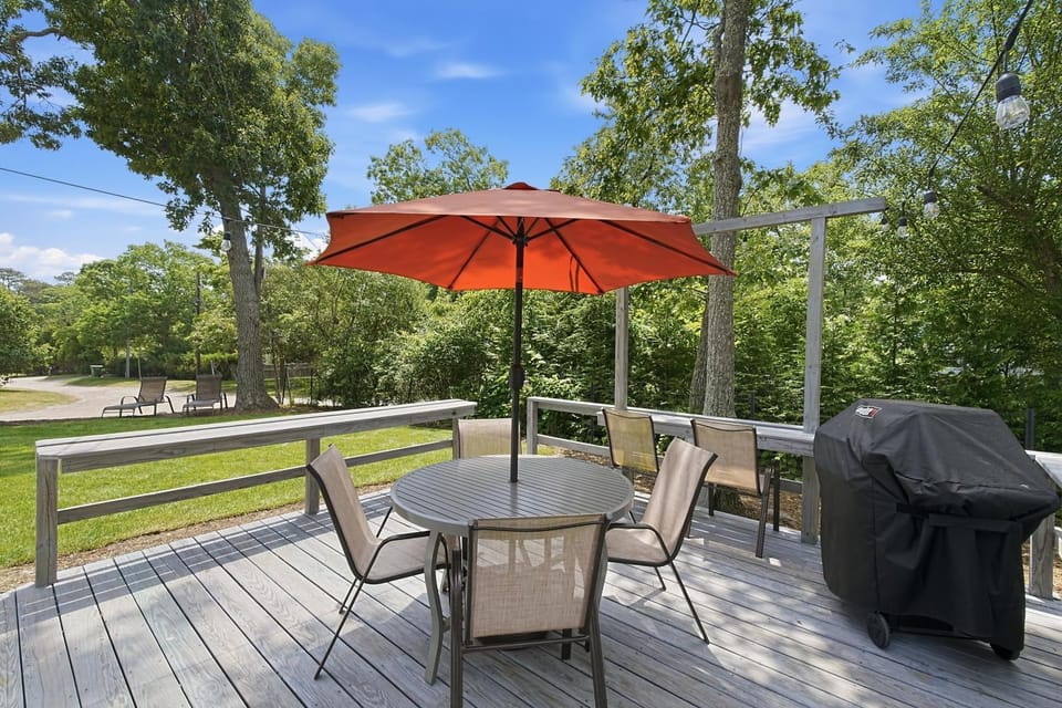 Modern Hampton Bays Cottage near BEACHES & TOWN cottage House in The Hamptons