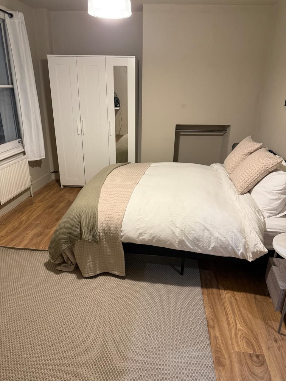 Stokey Skyline Retreat With Balcony Apartment in London Borough of Hackney