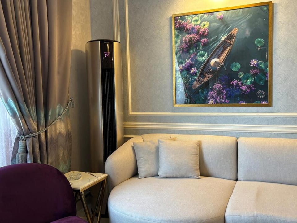 Communal lounge/ TV room, Seating area