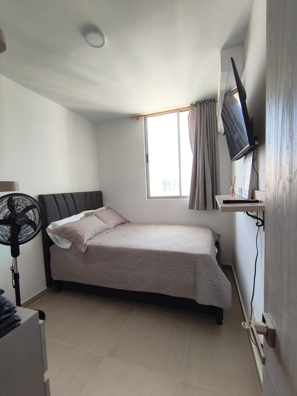Hermosa vista, excelente ubicación, cerca del Mar Apartment in Gaira