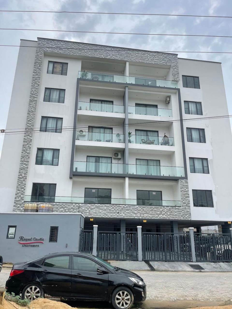 Tiny Studio Apartment with Pool and gym Apartment in Lagos, Nigeria