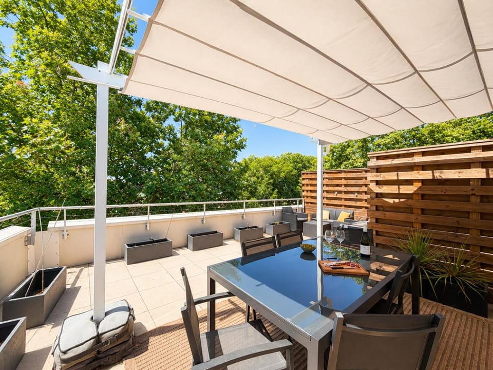 Day, View (from property/room), Balcony/Terrace, Dining area