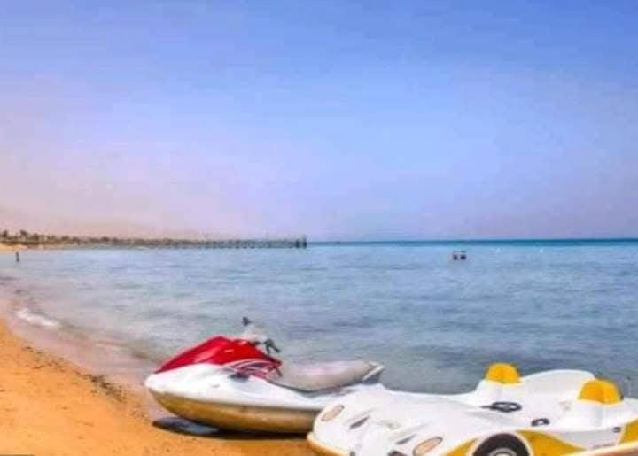 Day, Natural landscape, Beach, Sea view, sunbed