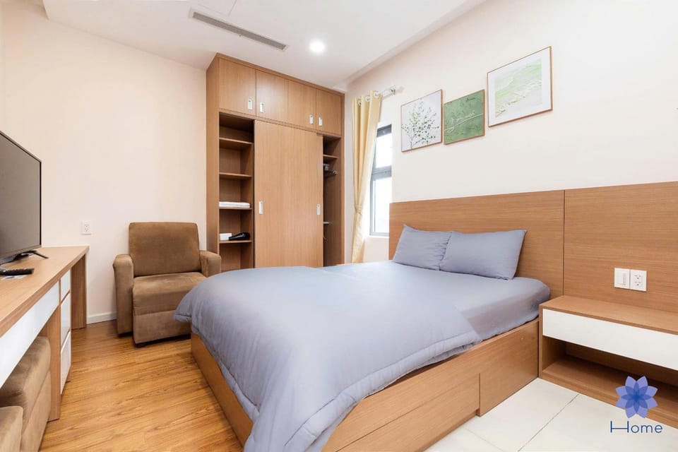 P404-304 LS Furnished Apartment Room, 5-Min to TSN Airport Apartment in Ho Chi Minh City
