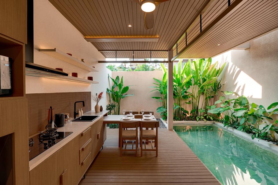 Kitchen or kitchenette, kitchen