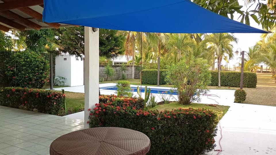 Villa du Littoral House in Puntarenas Province