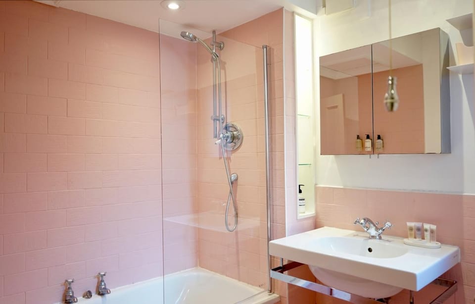 Cozy Victorian 1BDR Garden Flat in Greenwich Apartment in London Borough of Lewisham