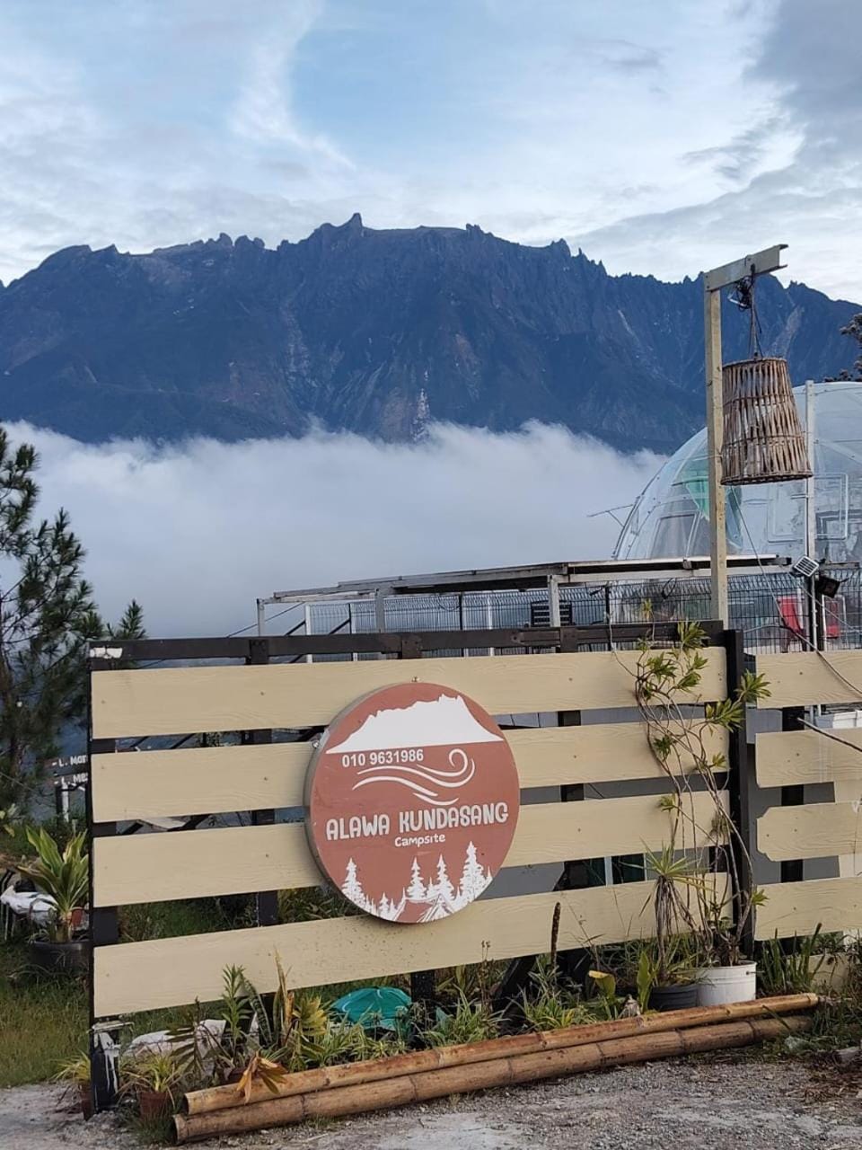 Nearby landmark, Day, Natural landscape, Mountain view