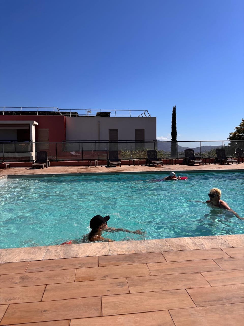 Pool view, Swimming pool, sunbed