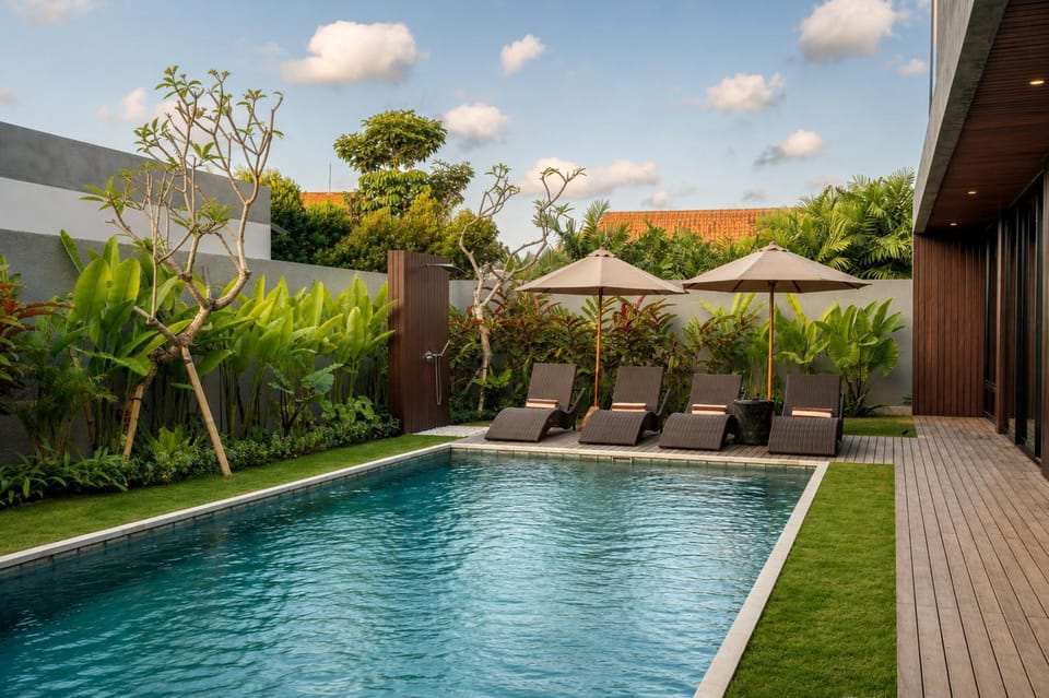 Garden, Pool view, Swimming pool, sunbed