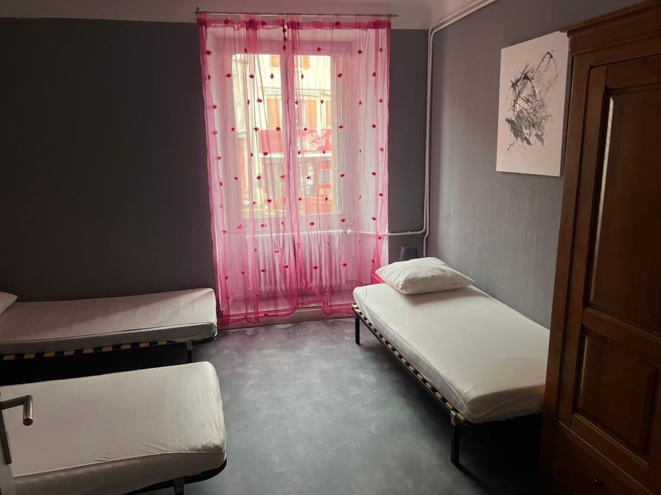 Le Kompost'l chambre en gîte 2 pers Hostel in Auvergne-Rhône-Alpes