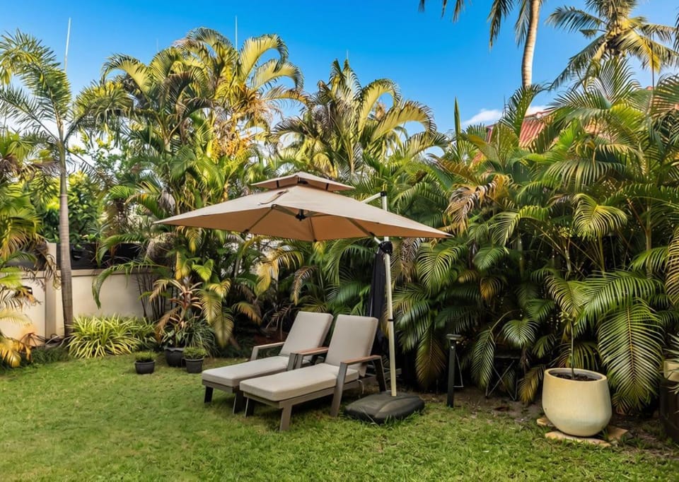 Garden, sunbed