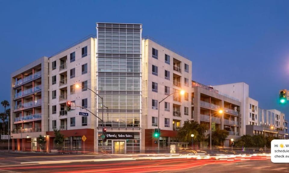 Weho Huxley Haven Modern 2BR with FREE PARKING Apartment in West Hollywood