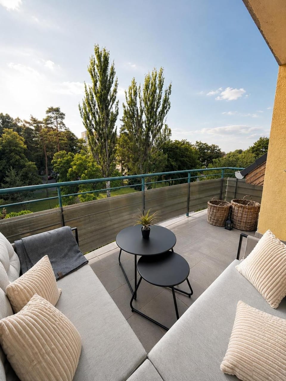 Natural landscape, View (from property/room), Balcony/Terrace, Seating area