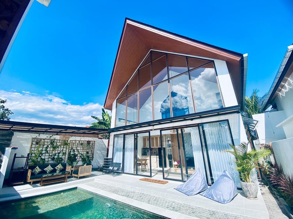 Property building, Balcony/Terrace