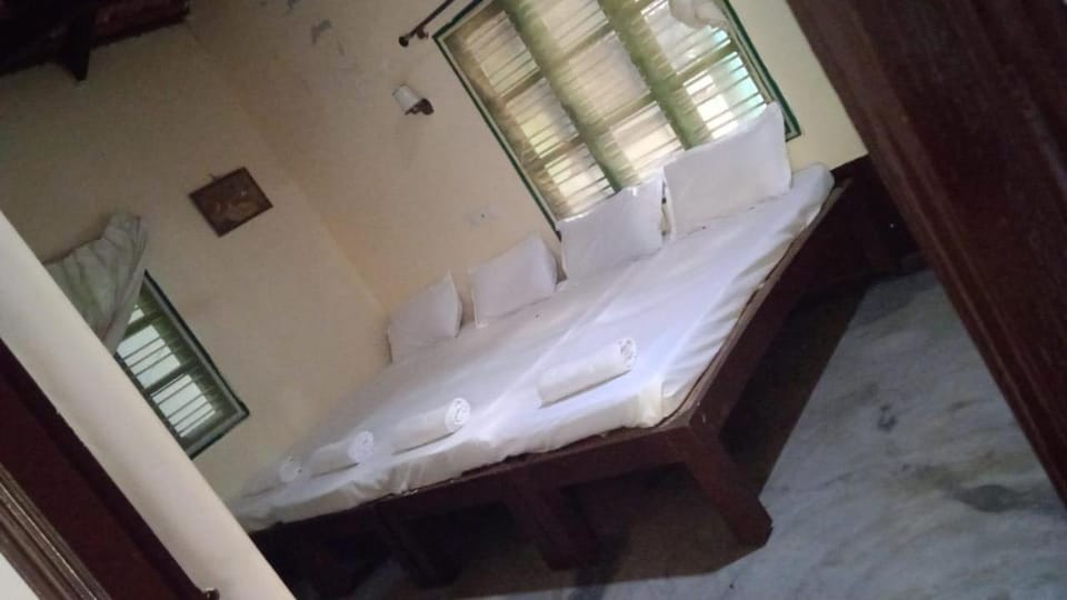 Greenline Grameena Farm Stays Chanapthna Near Empire Hotel House in Karnataka