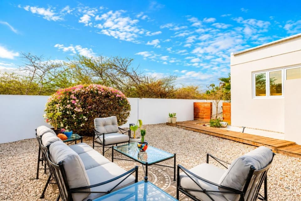LUX 5BR Retreat with Private Pool • Bella Mia Villa Villa in Noord