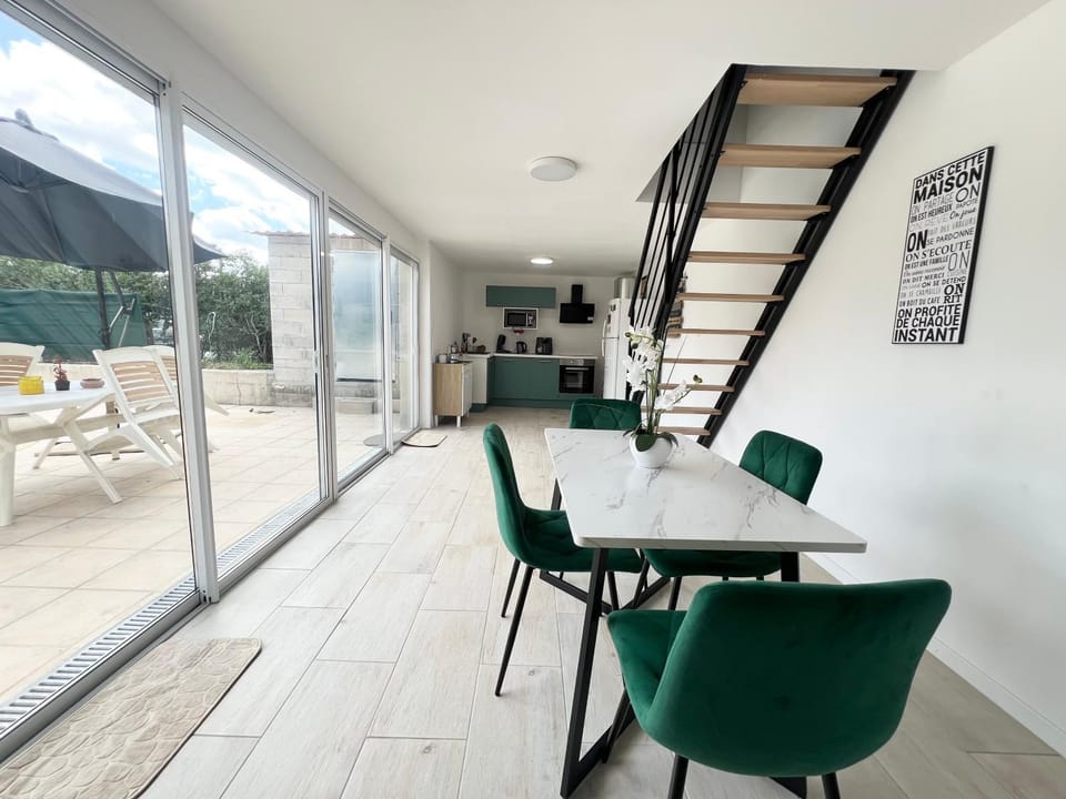 La Escapade Cubaine House in Villeneuve-sur-Lot