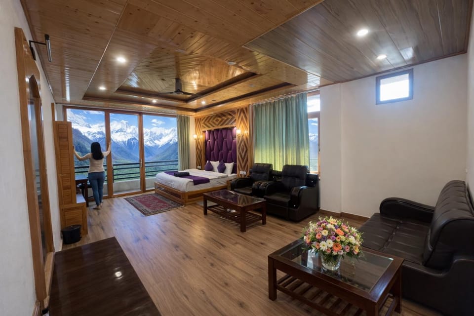 LN Grand Premium & Luxury Suites, Manali Hotel in Manali