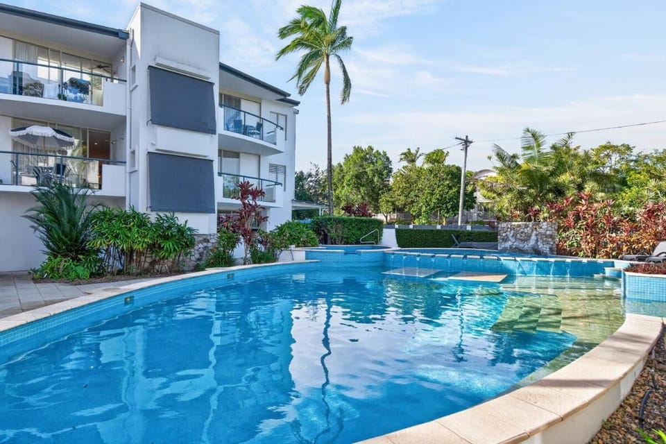 Garden, Swimming pool