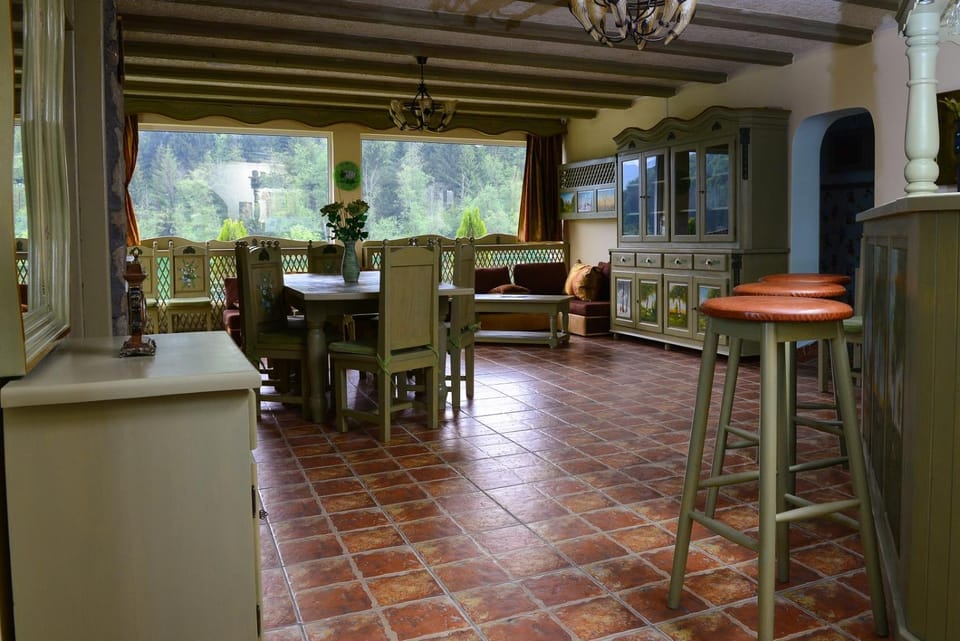 Lounge or bar