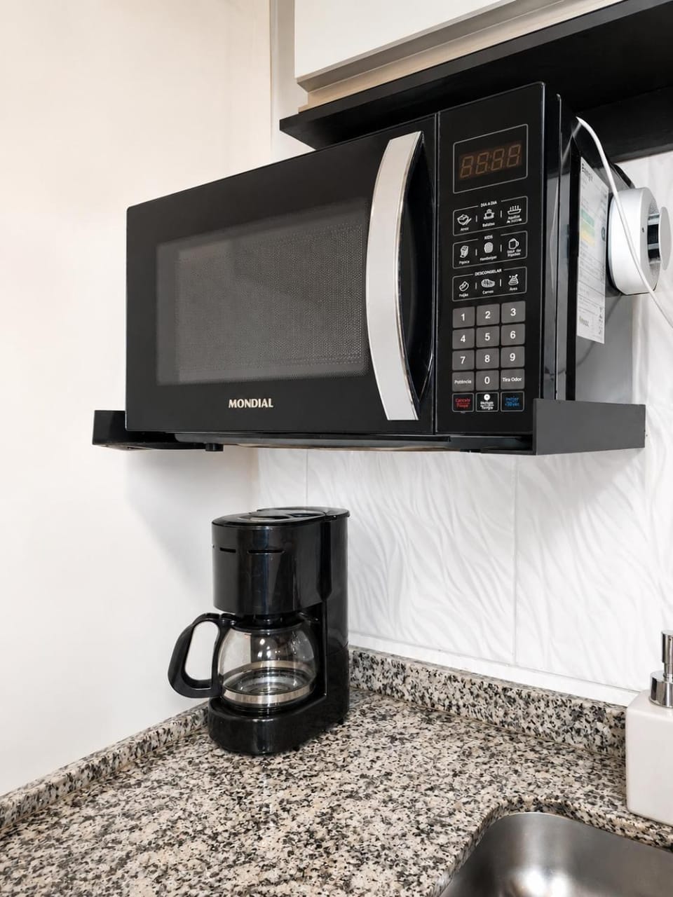 Coffee/tea facilities, Kitchen or kitchenette