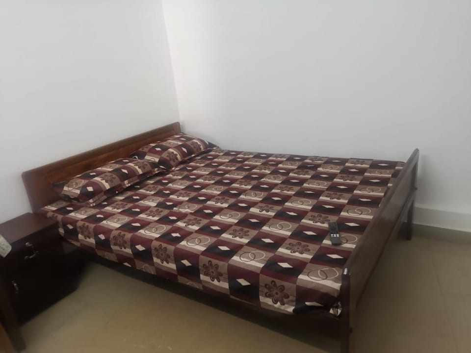 Railviewtouristhome Capsule hotel in Varkala